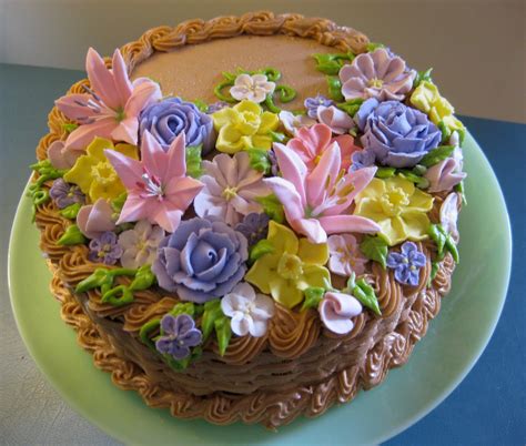 Stuffed Cakes Floral Basket Cake