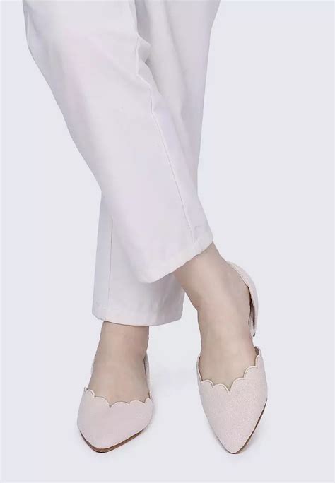 Buy My Ballerine My Ballerine Wanisha Comfy Ballerina In Nude Online ZALORA Malaysia