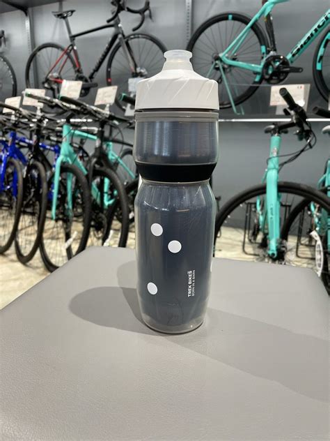 Trek Voda Ice Water Bottle サイクランドマスナガ