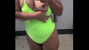 mostrando mis tetas asiática pinay filipina en el vestidor de buena voluntad para ti XVIDEOS