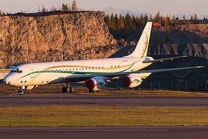 N Sj Heavylift Cargo Airlines Douglas Dc