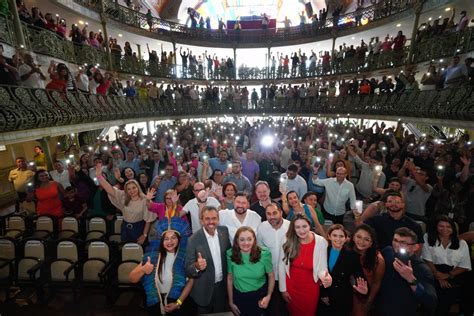 Governo do Ceará empossa 635 novos professores para a rede pública