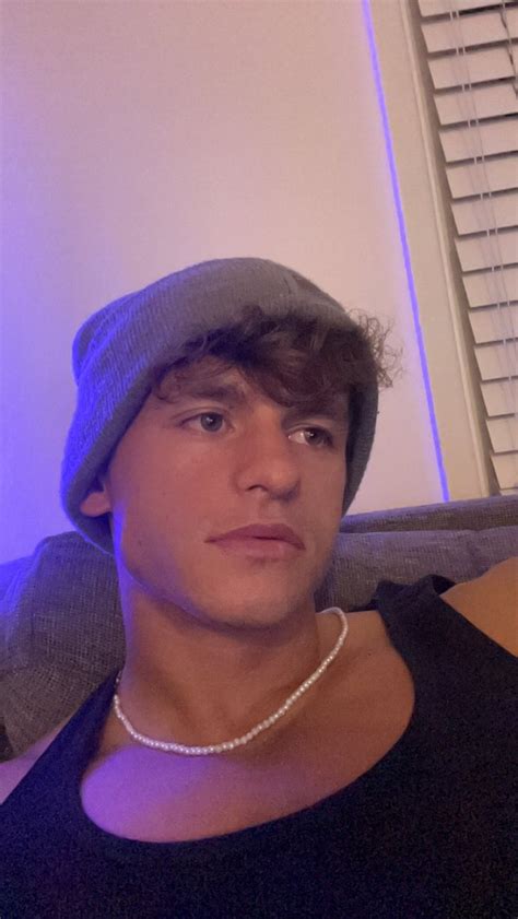 Hot Dudes Good Mood On Twitter RT Mattycaron Kiss Me