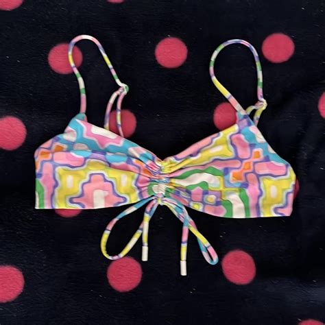 Blackbough Bikini Size Small Style Sophia Top In Depop