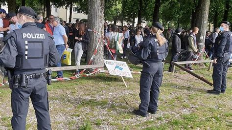 Corona Demos In M Nchen Polizei Mit Verlauf Zufrieden Abendzeitung