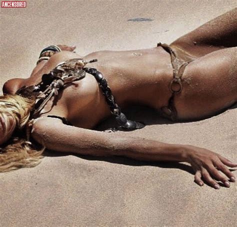 Naked Jana Hallas Added 08 27 2018 By KA