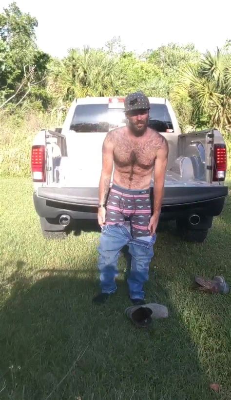 GAY REDNECK DADDY PISSING OUTSIDE ThisVid