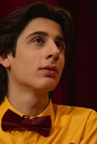 El increíble cambio físico de Lino Facioli de Sex Education para Game of Thrones VADER