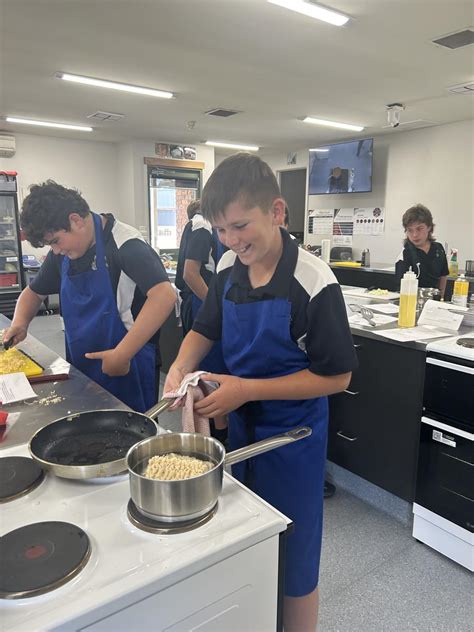 Rochester Secondary College Newsletter Issue 18