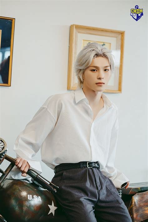 CMDM - 1st Single Album 'BACK TO THE FUTURE' (Concept Photo #2 ...