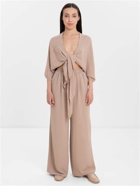 Костюм женский, летний с брюками палаццо купить по цене 1599 ₽ в ...