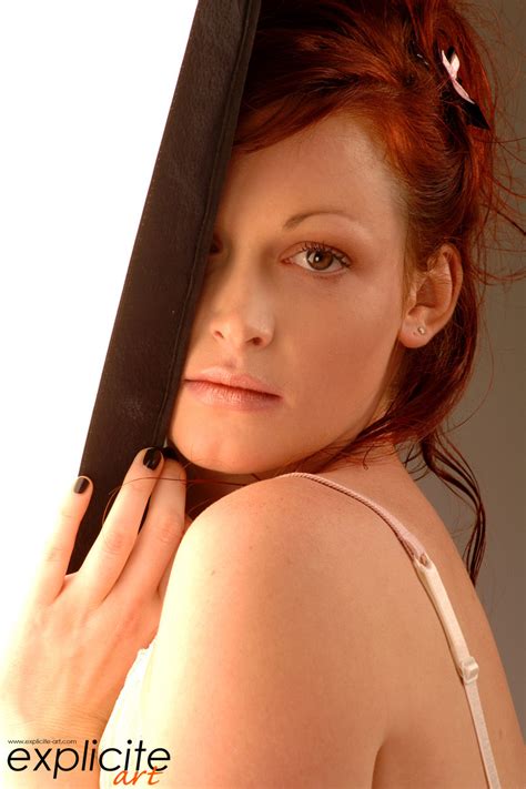 Lucky Photographer Gets Blowjob During Erotic Shoot Porn Pictures XXX Photos Sex Images