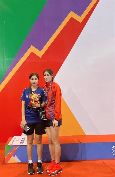 Hot girl bóng chuyền Kiều Trinh Nhan sắc xinh đẹp dự tuyển SEA Games 32