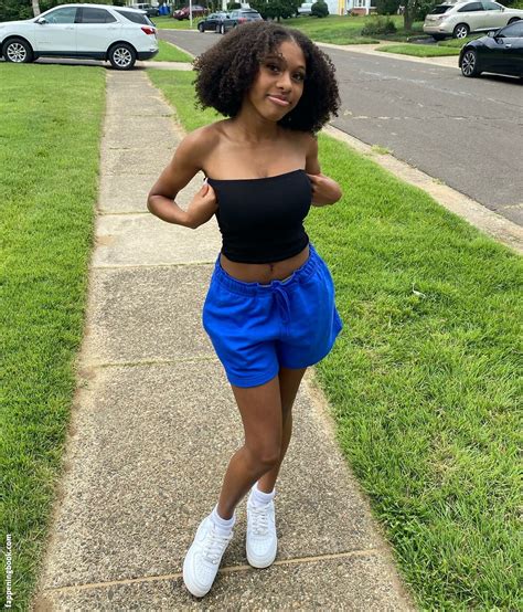 Elyse Rey Thereal Elyse Nude Onlyfans Leaks Fappening Fappeningbook