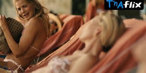 Michelle Monaghan Bikini Scene In The White Lotus Tnaflix