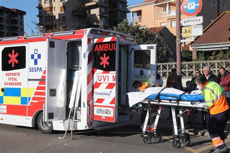 Fotos Herido Un Motorista En Un Accidente De Tr Fico En Gij N El