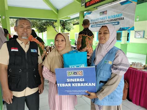 Bantuan Paket Sembako Untuk Masyarakat Prasejahtera Di Kelurahan