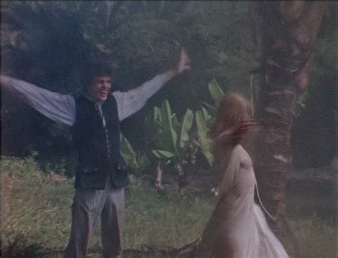 Naked Véronique Jannot in Paul et Virginie