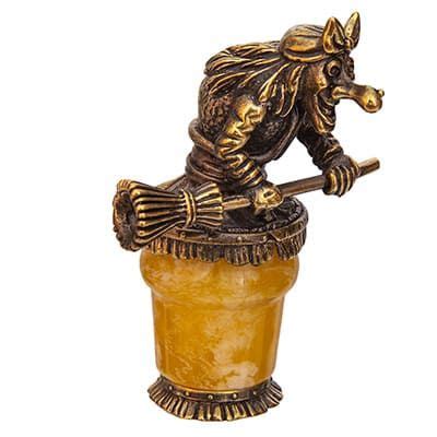 Статуэтка АРТ-Сувенир баба яга в ступе янтарь арт 9566 - купить по ...