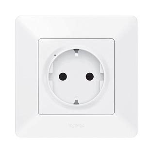 Умная розетка 2К + З (Valena Life with NETATMO), 16А 230В, белый Legrand