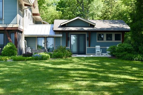 Modern Craftsman Johnson Design