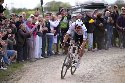 Paris Roubaix L exploit de Mathieu van der Poel est il inédit