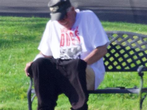 Actor Gary Busey Caught Publicly Pulling Down Pants Amid Sex Crime Charges The Chronicle