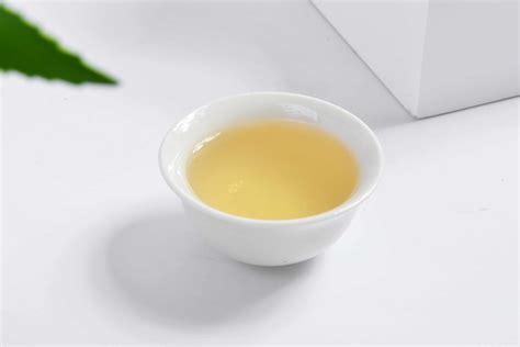 Organic Fujian Oolong Tea (Black Dragon Tea) - Pure Chinese Tea