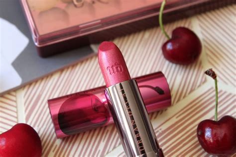 Beauty Urban Decay Naked Cherry The Glam Green Girl