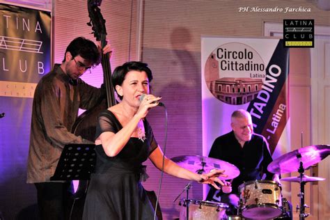 Sold Out Cinzia Tedesco Al Circolo Cittadino Di Latina Lo Scorso Gennaio Radio Studio