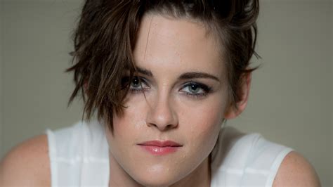 Kristen Stewart HD Wallpaper: Captivating Celebrity Portrait