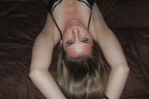 Amateur Brunette Photo X Vid