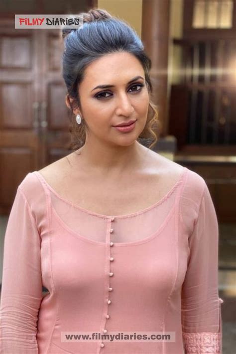 Divyanka Tripathi New Hot Pics 2022 Beautiful Girl Body Beautiful Girl Indian