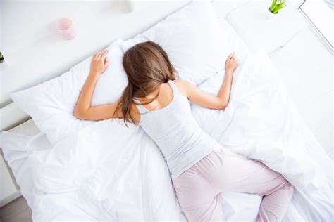 Stomach Sleepers Take Note Viral Tiktok Video Shows How Not To Sleep