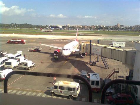 BOM airport | Please board by the aerobridge from gate 7 | dp 6163 | Flickr