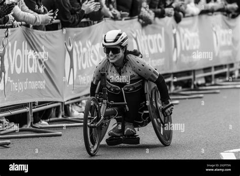 London Marathon 2024 Stock Photo Alamy