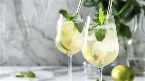 besser als lillet wild berry lillet hugo ist der sommerdrink