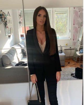 Serbian Hot Strajinovic Starija Droljica Za Perverzne Porn Pictures XXX Photos Sex Images