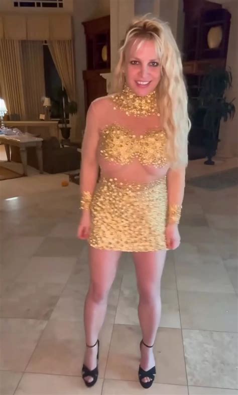 Britney Spears Warns Fans Take Care Of Your Tongue After Spicy Naked Snaps Daily Star