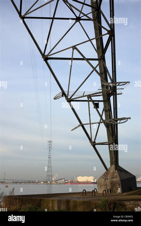 The Two Pylons Crossing The River Thames They Are The Tallest Pylons