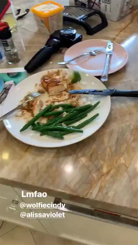 Horny After Lunch Scrolller