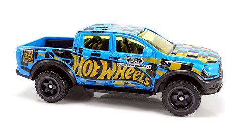 Машинка Базовая Hot Wheels Ford Ranger Raptor Hot Trucks FYF