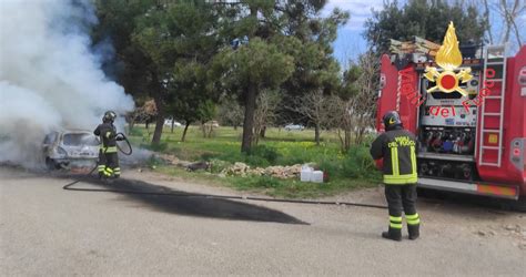 Auto Distrutta Dalle Fiamme A Isola Capo Rizzuto Nessun Ferito Wesud