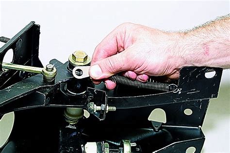 Как отрегулировать сцепление на ниве 2131