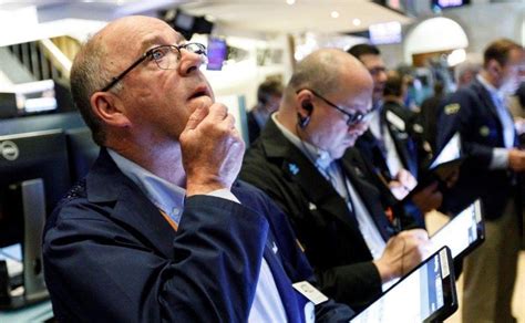 Wall Street Abre Con Importantes Pérdidas Y El Dow Jones Cae Más Del 15