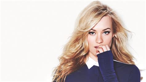Celebrity Yvonne Strahovski Women Model Blonde Long Hair Wavy