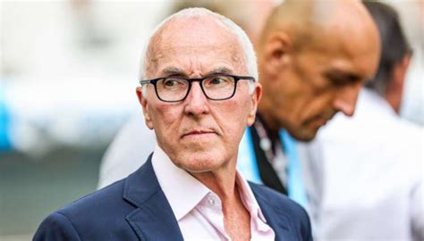 Vente Om Le D Part De Mccourt Est Act Le Rachat De Lom Est