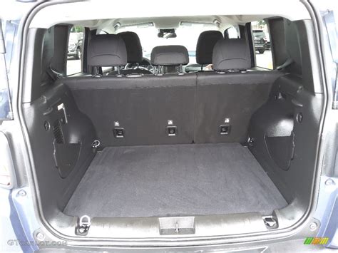 2020 Jeep Renegade Sport 4x4 Trunk Photos