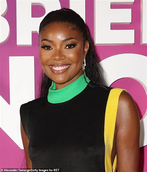 Gabrielle Union 50 Stuns In White Bikini At Miami Beach Daily Mail