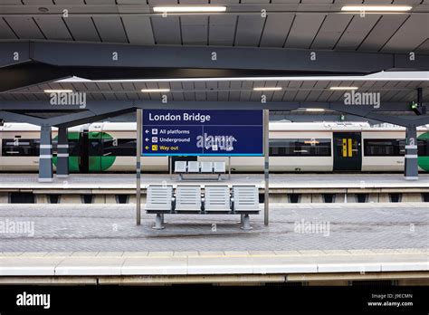 London Bridge Station Stock Photo Alamy